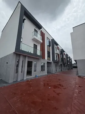 4bdrm Duplex in Ikeja Lagos, Chevron for sale