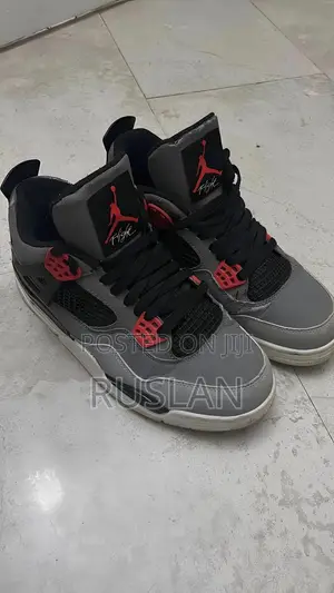 Jordan 4 Infrared