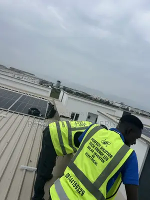Solar Sells and Installer
