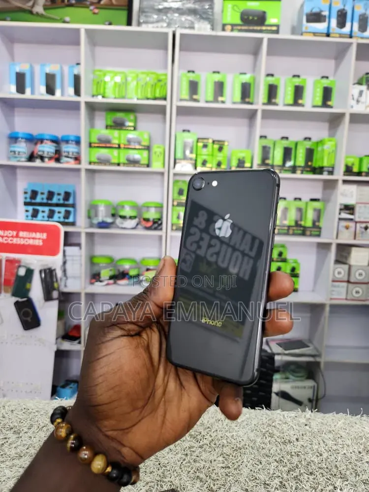 Apple iPhone 8 64 GB Black