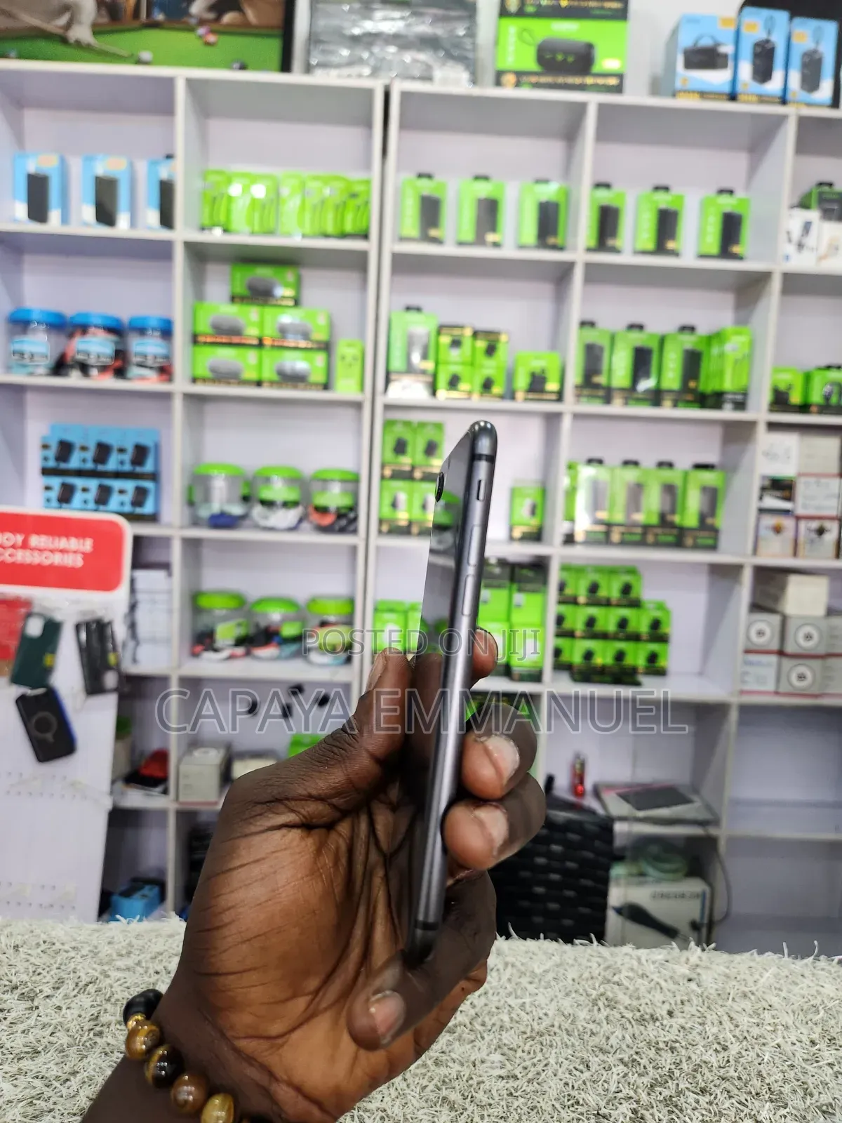 Apple iPhone 8 64 GB Black