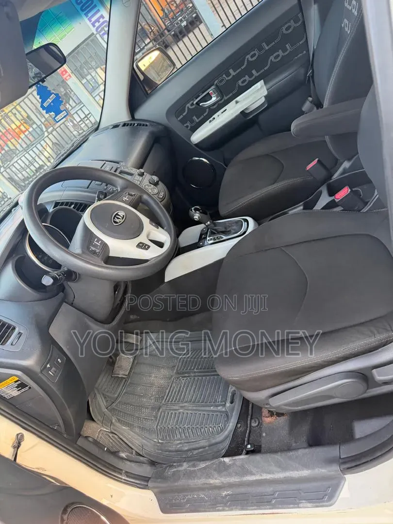 Kia Soul Automatic 2012 Brown