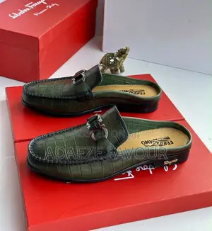Men’s Luxury Green Pattern Slip-on Loafers With Metallic Buckle