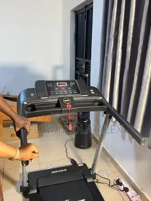 HSM Electric Treadmill – Digital Display, Speed Control & Safety Key