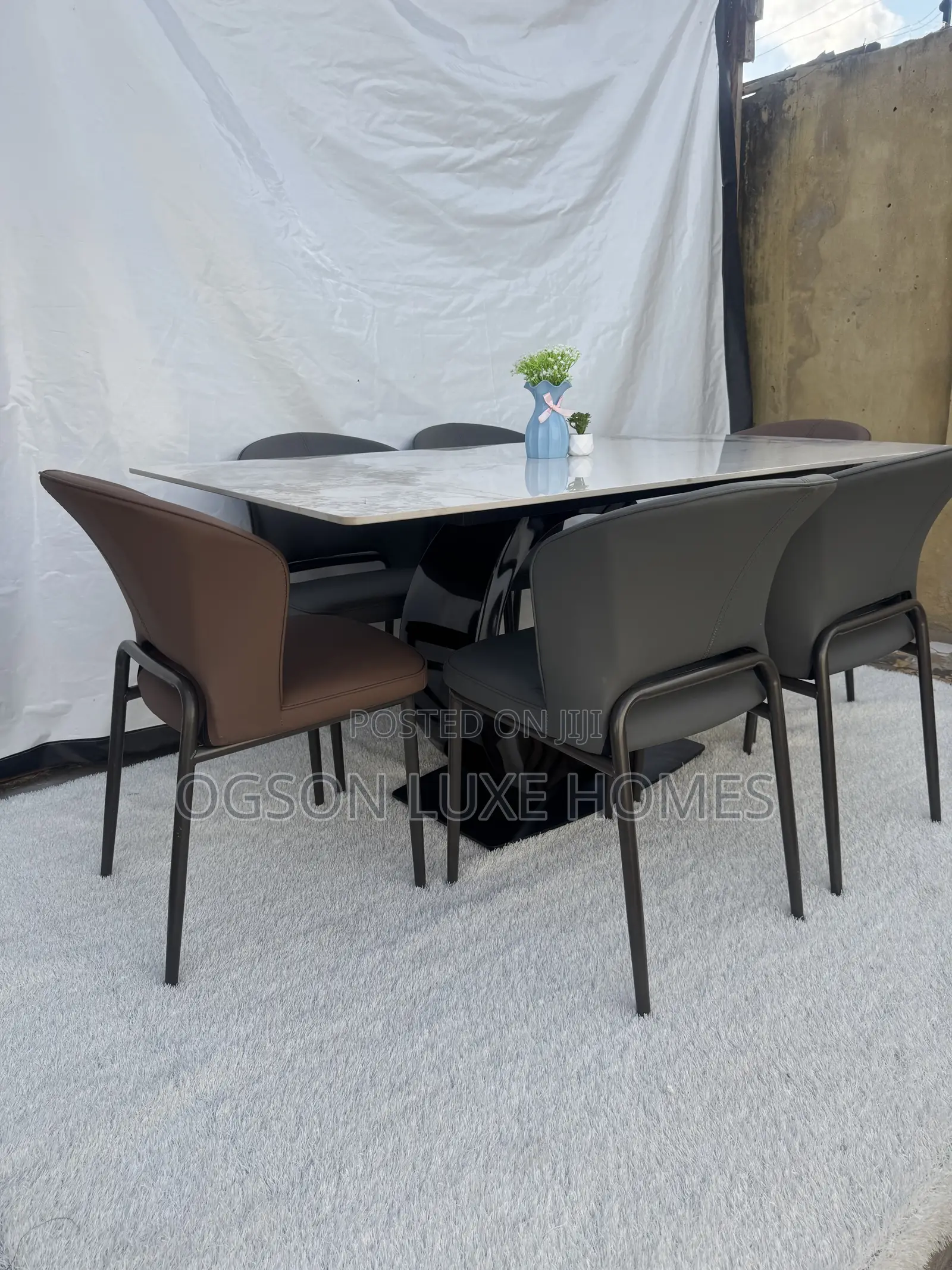 Newly Imported Dining Table With Six Chair