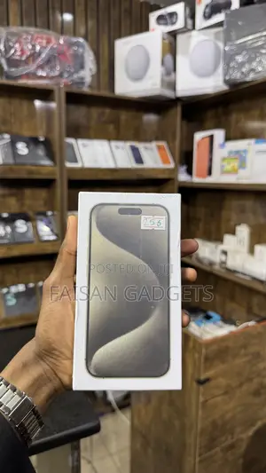 New Apple iPhone 15 Pro 256 GB Silver