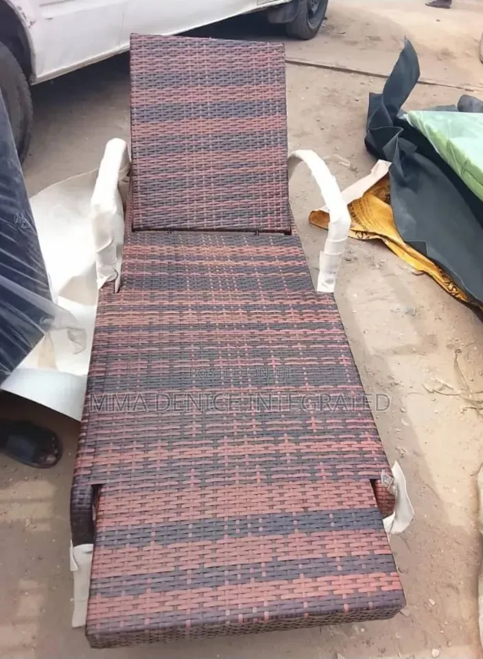 Title: Outdoor Wicker Sun Lounger With Adjustable Backrest