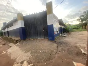 6bdrm Bungalow in Umuahia for sale