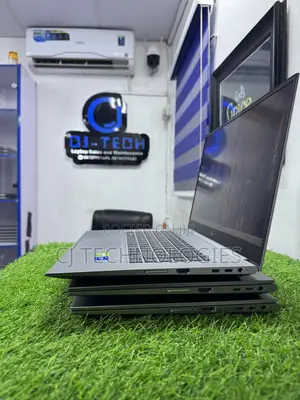 Laptop HP ZBook Studio G8 32GB Intel Core i7 SSD 512GB
