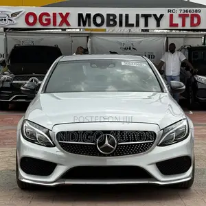Mercedes-Benz C450 2016 Silver
