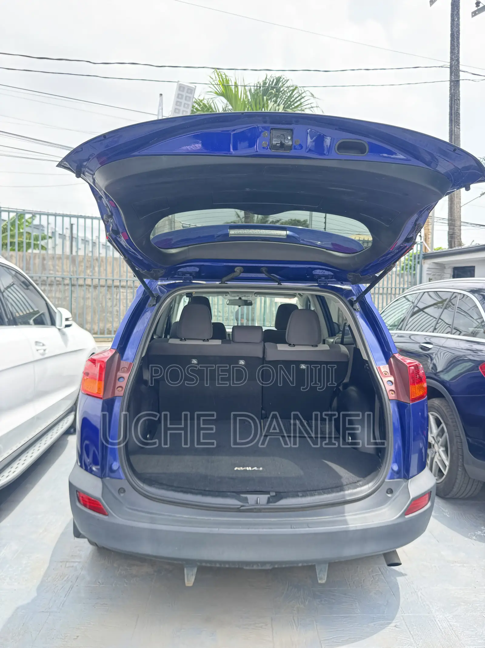 Toyota RAV4 2015 Blue