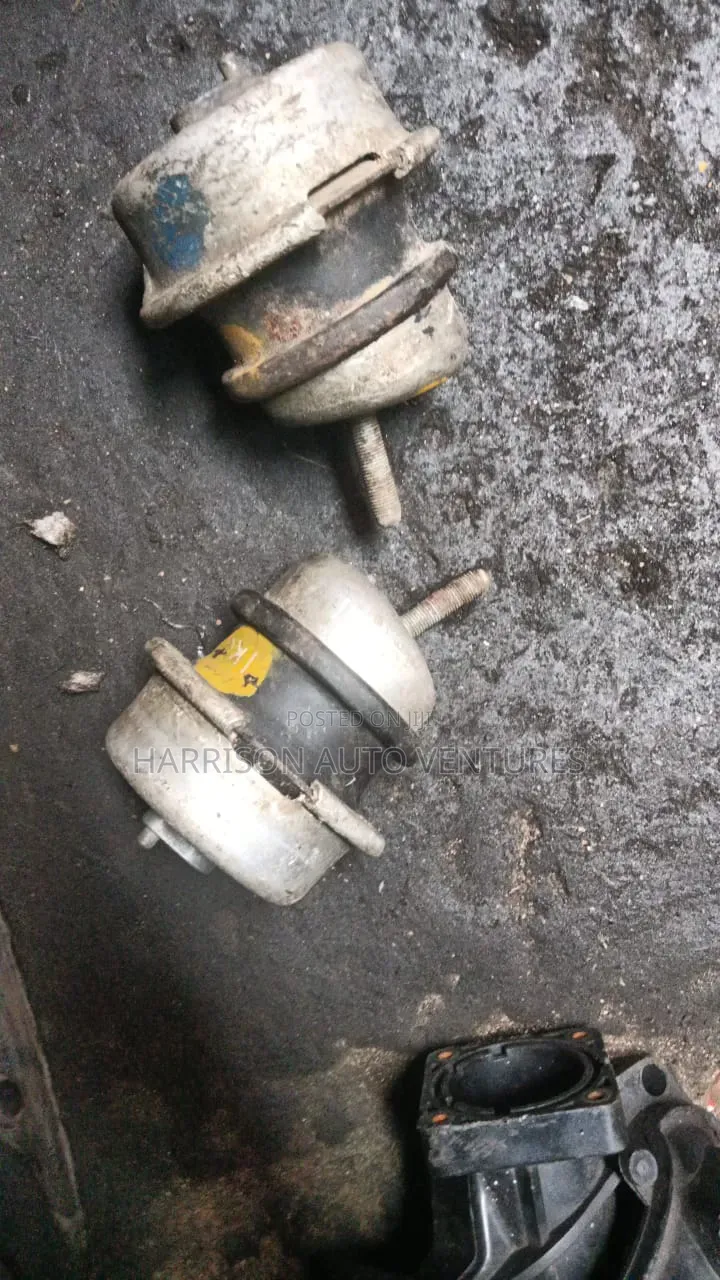 Lexus LS460 Engine Seat