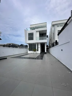 5bdrm Duplex in Lekki Phase 1 for sale