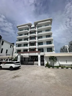3bdrm Apartment in Lekki Phase 1 for sale