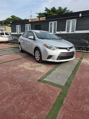 Toyota Corolla LE Eco 4dr Sedan (1.8L 4cyl CVT) 2015 Silver