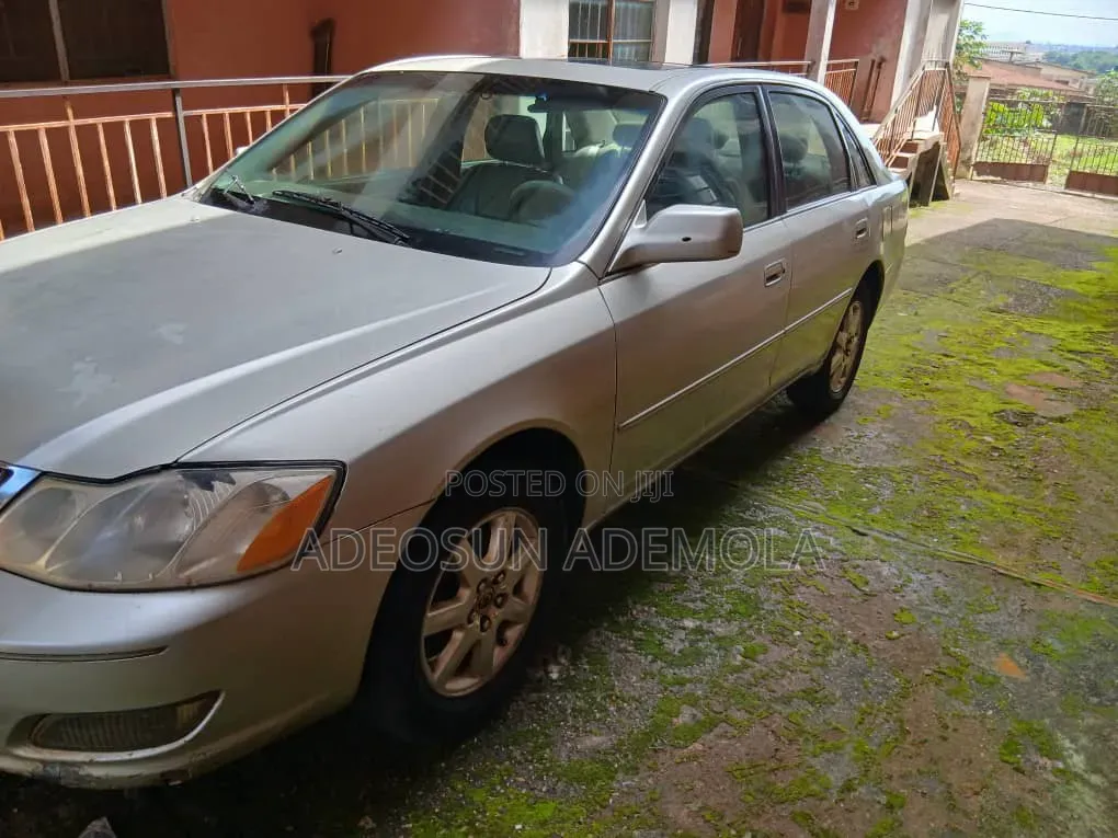Toyota Avalon 2002 Silver