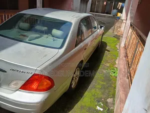 Toyota Avalon 2002 Silver
