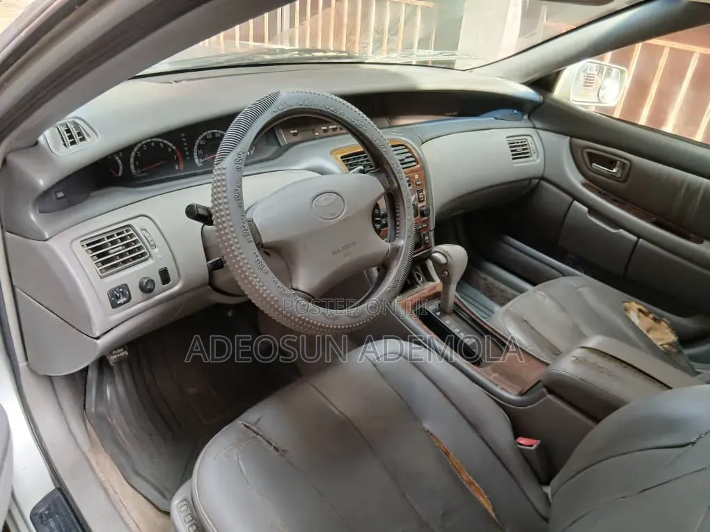 Toyota Avalon 2002 Silver