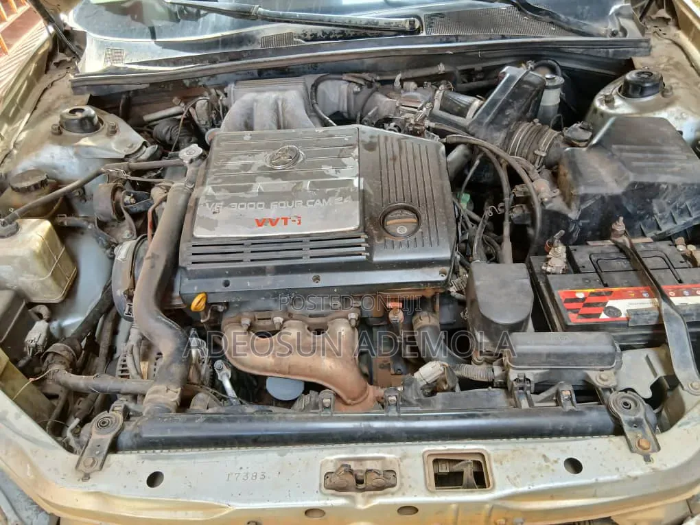 Toyota Avalon 2002 Silver