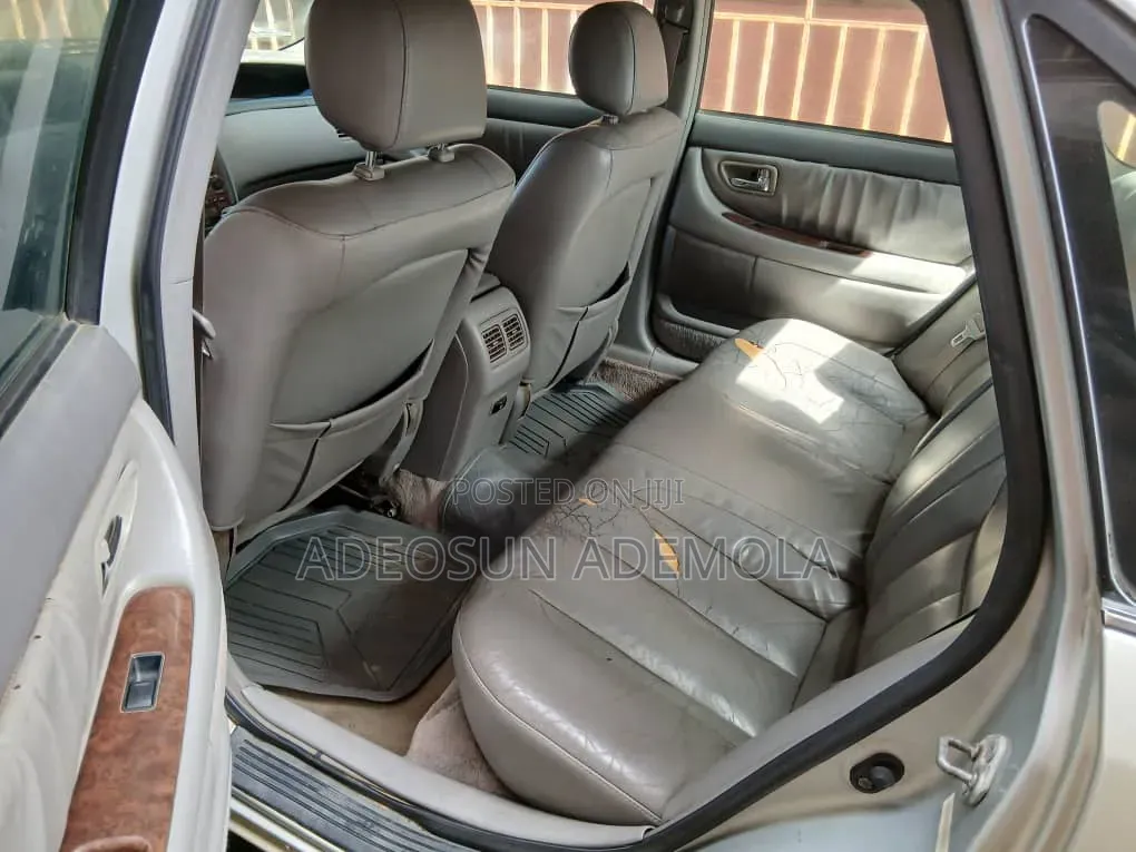 Toyota Avalon 2002 Silver