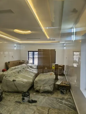 5bdrm Duplex in Main Wuye for rent