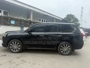 Lexus LX 2016 Black