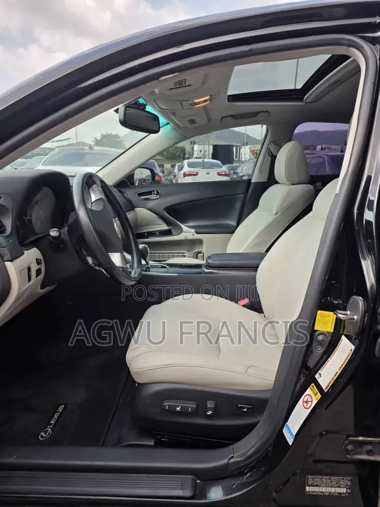 Lexus IS 250 2012 Black