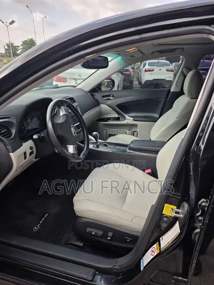 Lexus IS 250 2012 Black