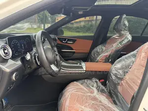 Mercedes-Benz C300 2022 White