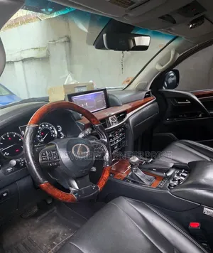 Lexus LX 2016 Black