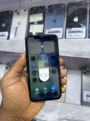 Apple iPhone 11 64 GB Black