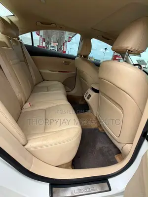 Lexus ES 350 2011 White