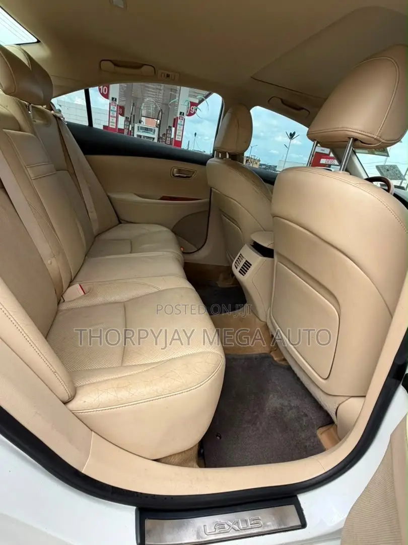 Lexus ES 350 2011 White