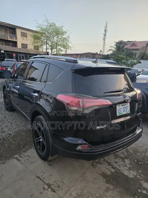 Toyota RAV4 Limited AWD (2.5L 4cyl 6A) 2016 Black