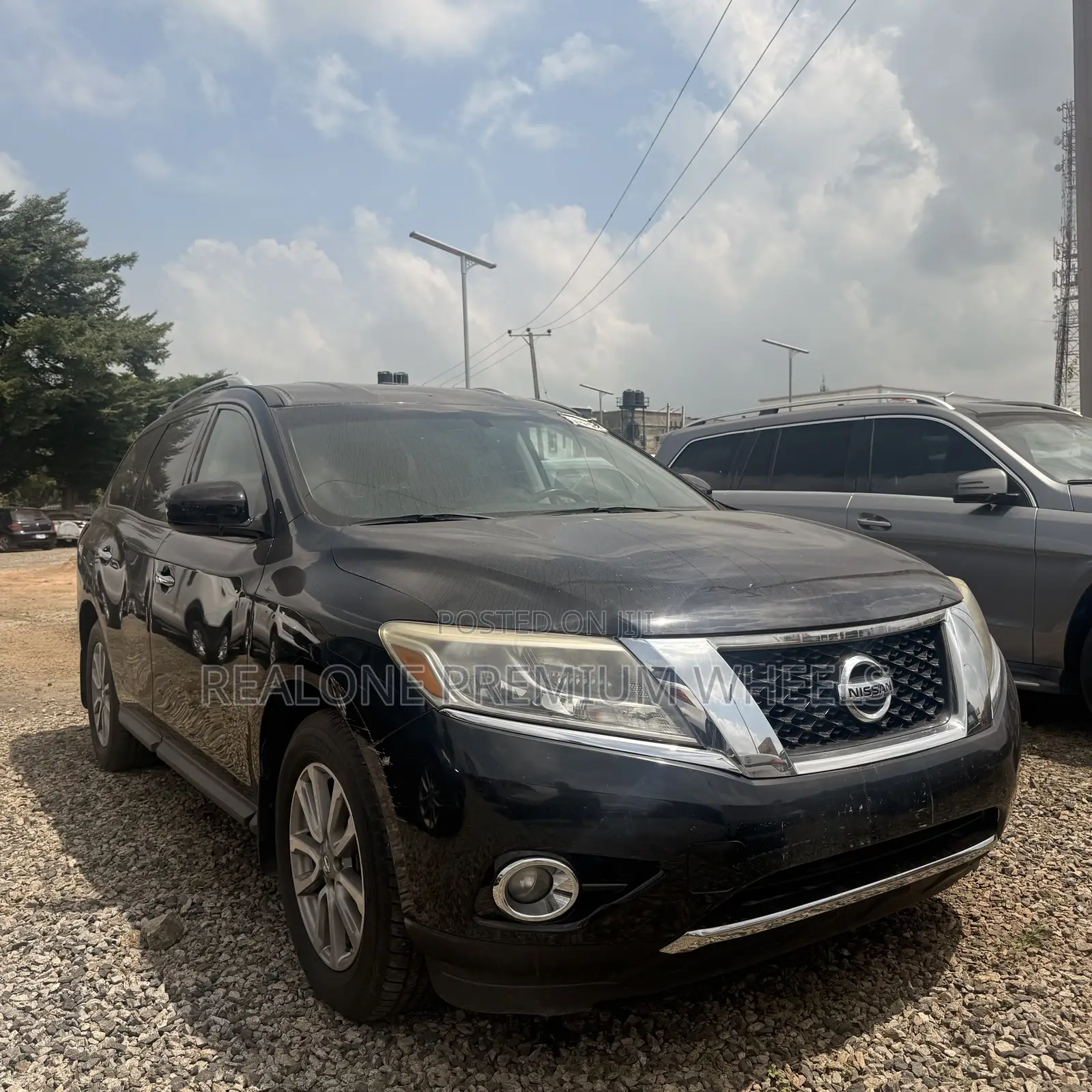Nissan Pathfinder 2017 Black