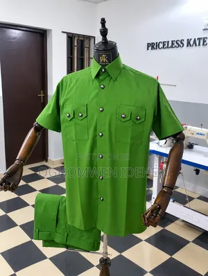 Senator Tropical Design