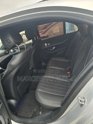 Mercedes-Benz E300 4Matic AWD Sedan (2.0L 4cyl 9A) 2017 Silver
