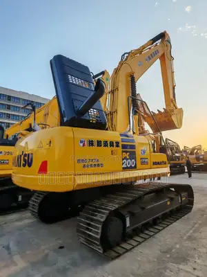 Used Good Condition Komatsu PC 200
