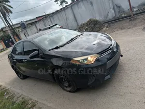Toyota Corolla 2015 Black
