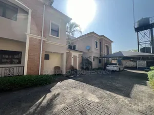 3bdrm Duplex in Banana Island Lagos for rent