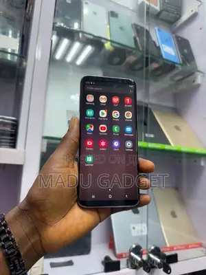Samsung Galaxy S8 Plus 64 GB Silver