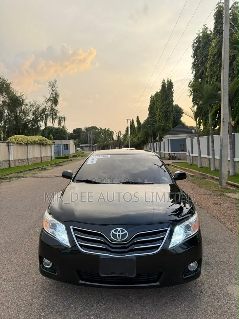Toyota Camry 2011 Black