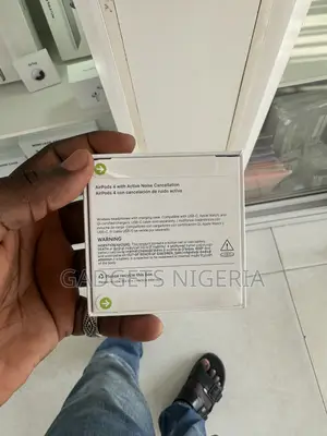 Apple AirPod 4 With ANC