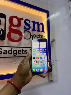 Apple iPhone 15 Plus 128 GB Gold