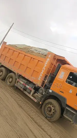 Full 30tons of Sharp Sand and Plaster