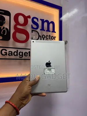 Apple iPad 10.2 (2019) 128 GB White