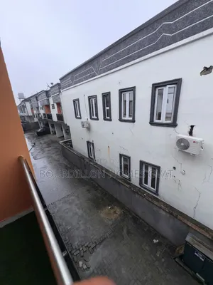 4bdrm Duplex in Ikota Gra Lekki for rent