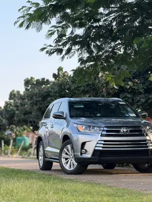 Toyota Highlander 2015 Silver