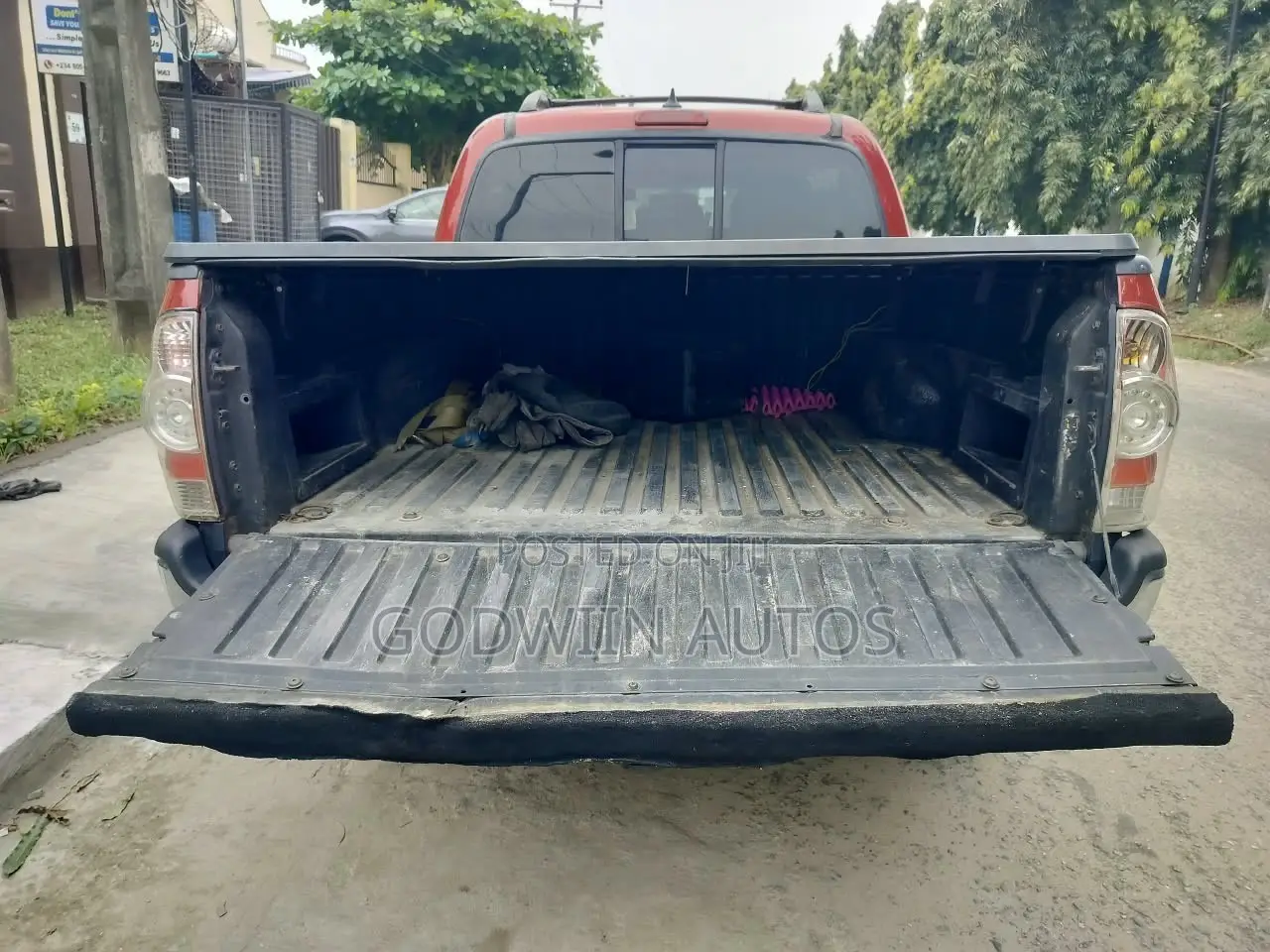 Toyota Tundra TRD PRO 4dr Double Cab 4WD SB (5.7L 8cyl 6A) 2015 Red