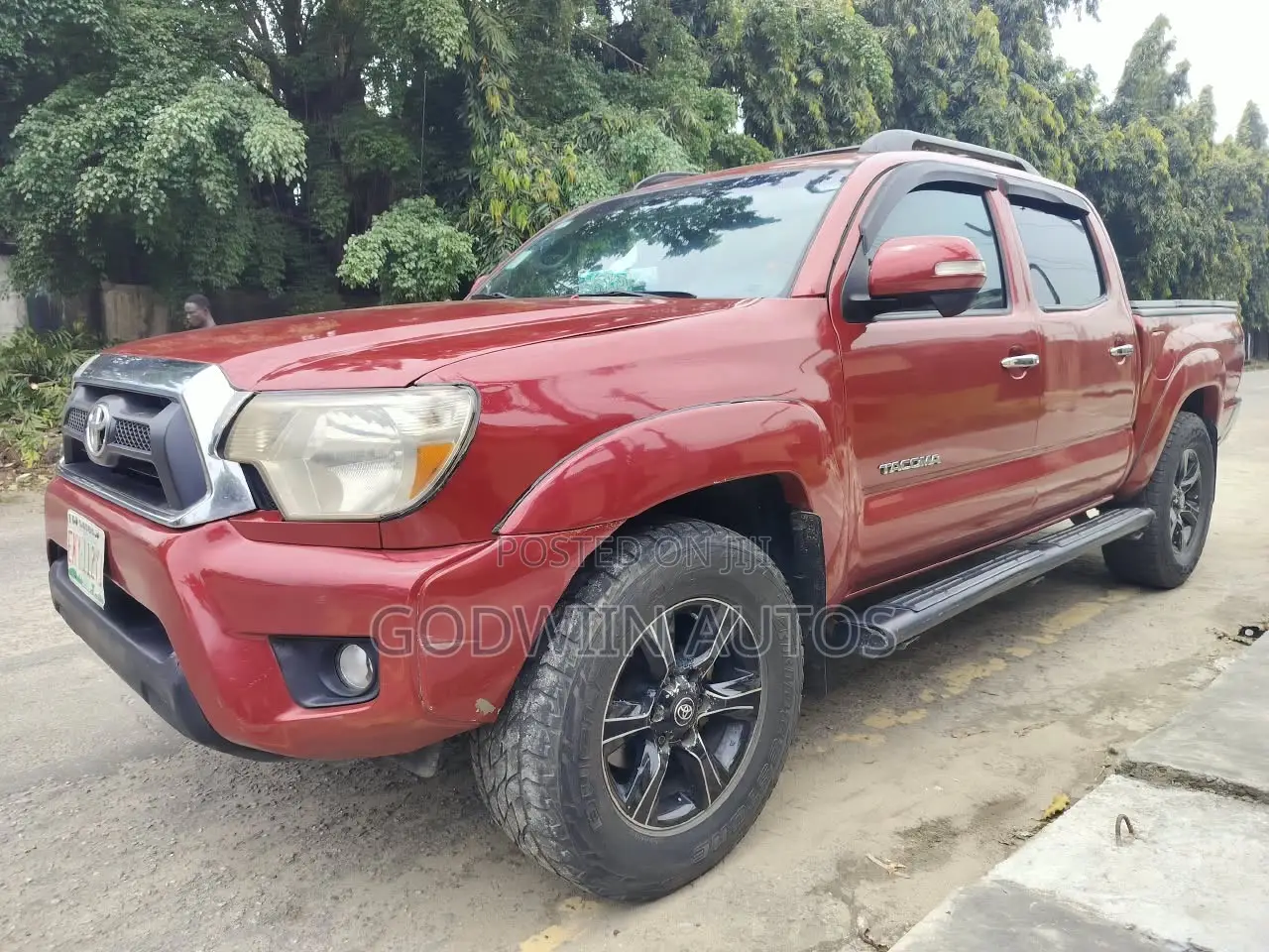 Toyota Tundra TRD PRO 4dr Double Cab 4WD SB (5.7L 8cyl 6A) 2015 Red